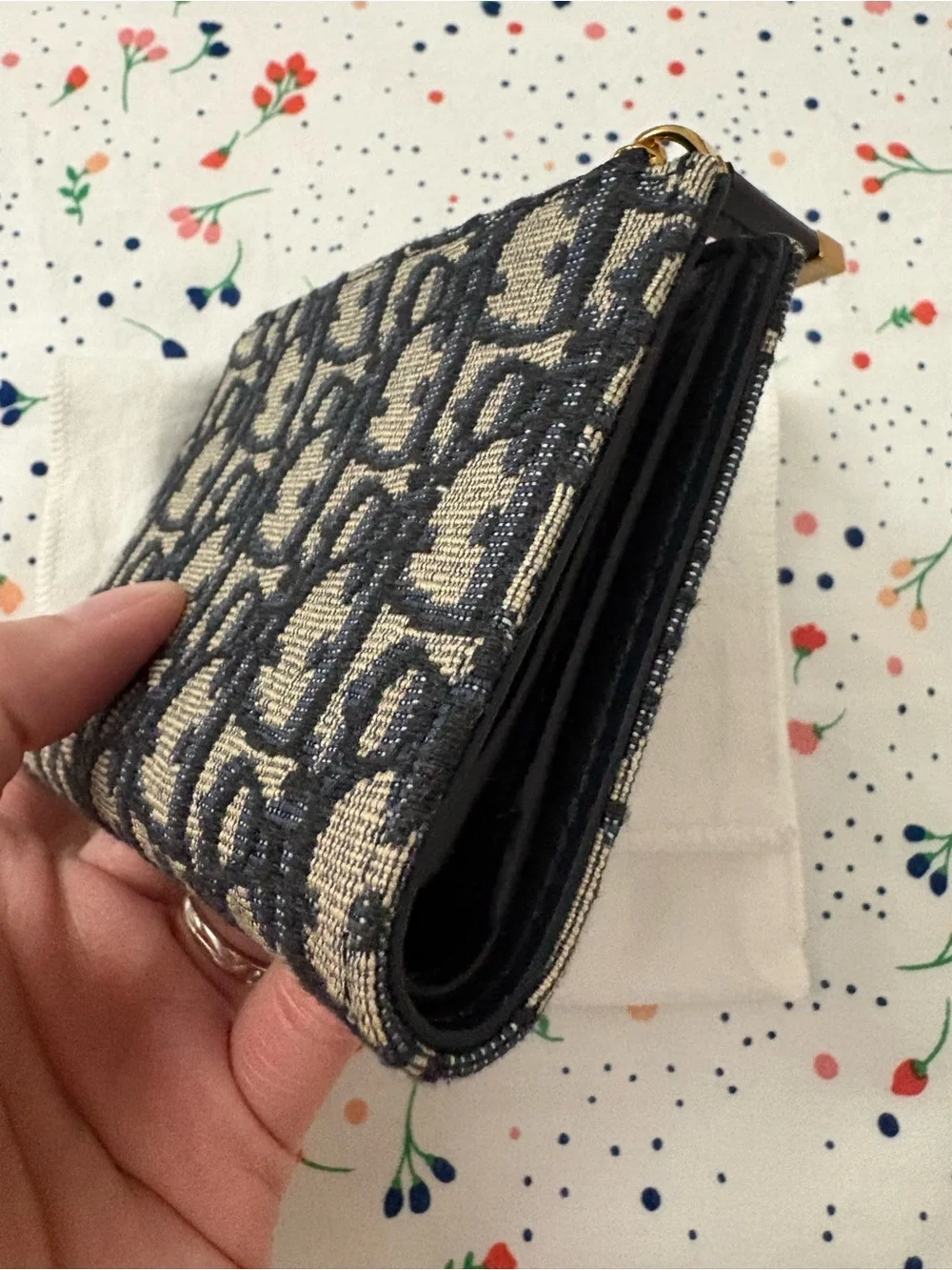Dior 30 Montaigne Dahlia Wallet